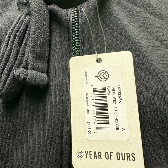 The Perfect Zip Up Hoodie - Picture 5 of 9